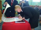 Podpisanie aktu erekcyjnego pod budowę Hali Sportowej w Czerwińsku nad Wisłą, 